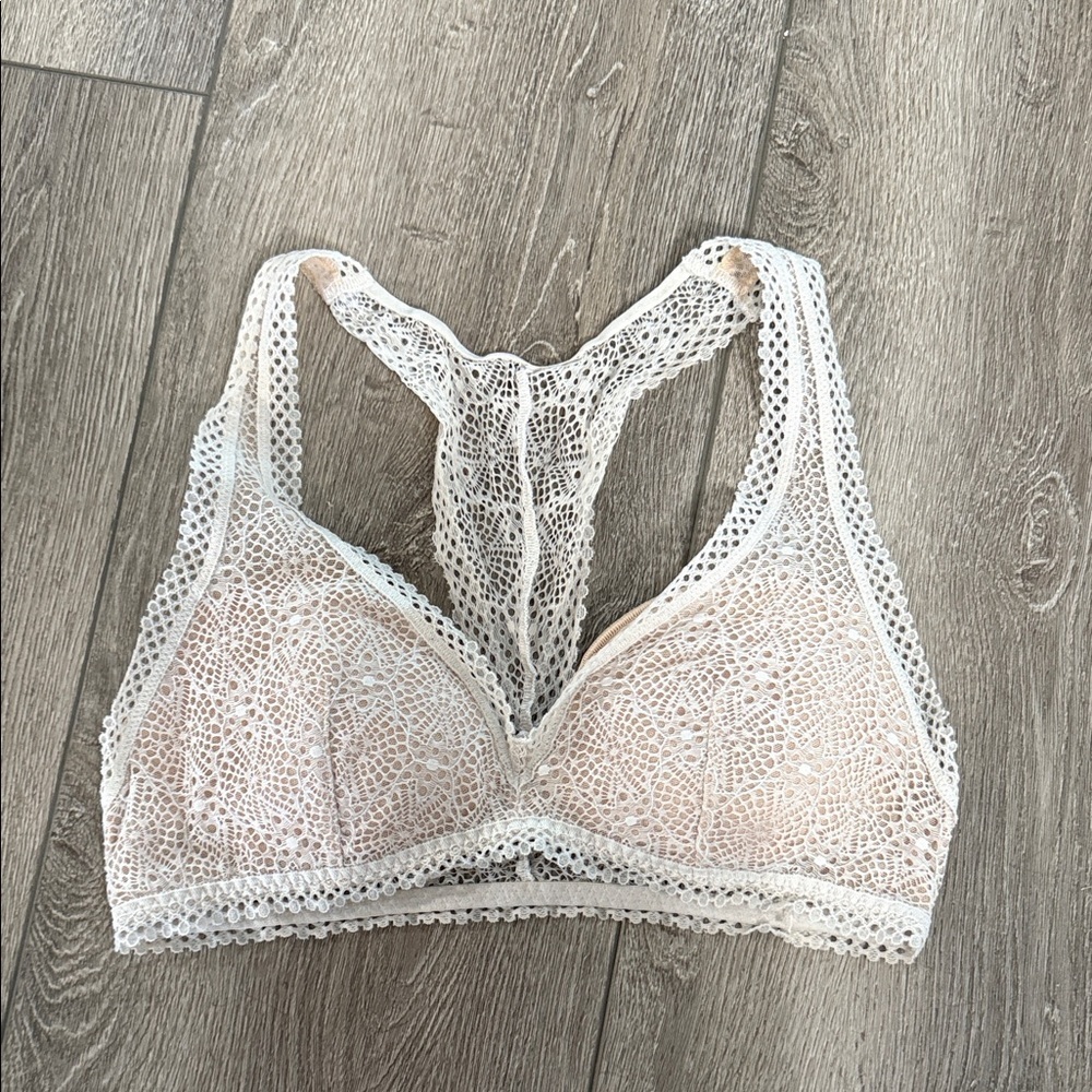Victoria's Secret Lace Racerback Bralette small